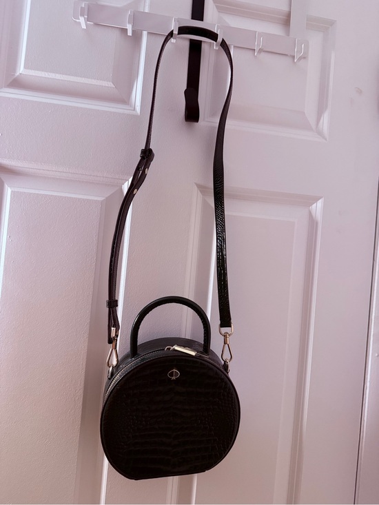 kate spade Handbags - kate spade Green Crocodile Embossed Canteen Purse